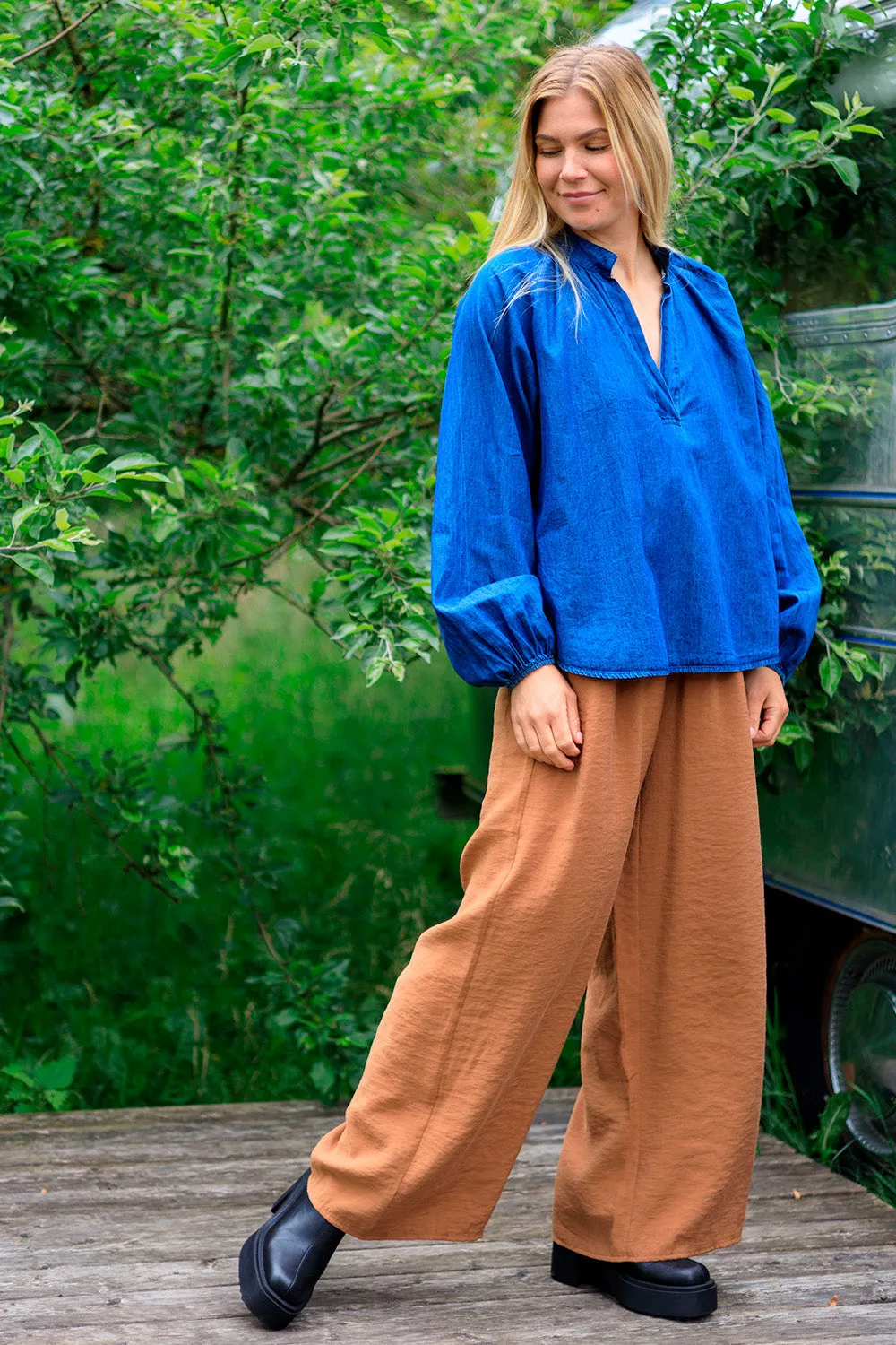 Alison Denim Blouse | Denim Blue | Bluse fra Black Colour