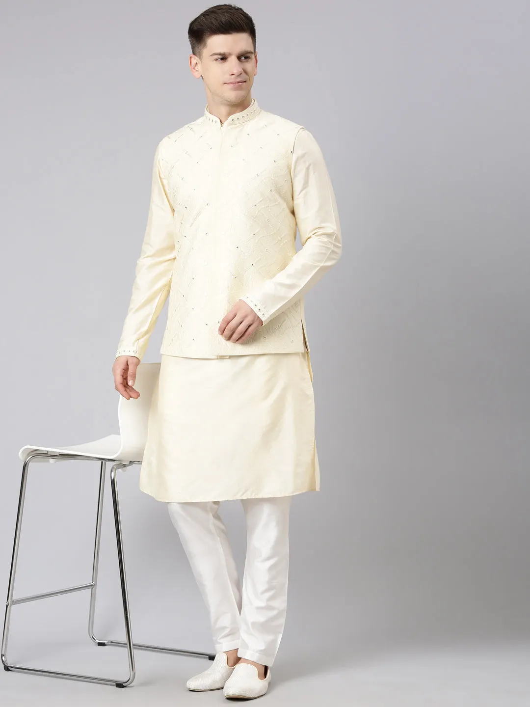 Beige Dori Embroidery Jacket