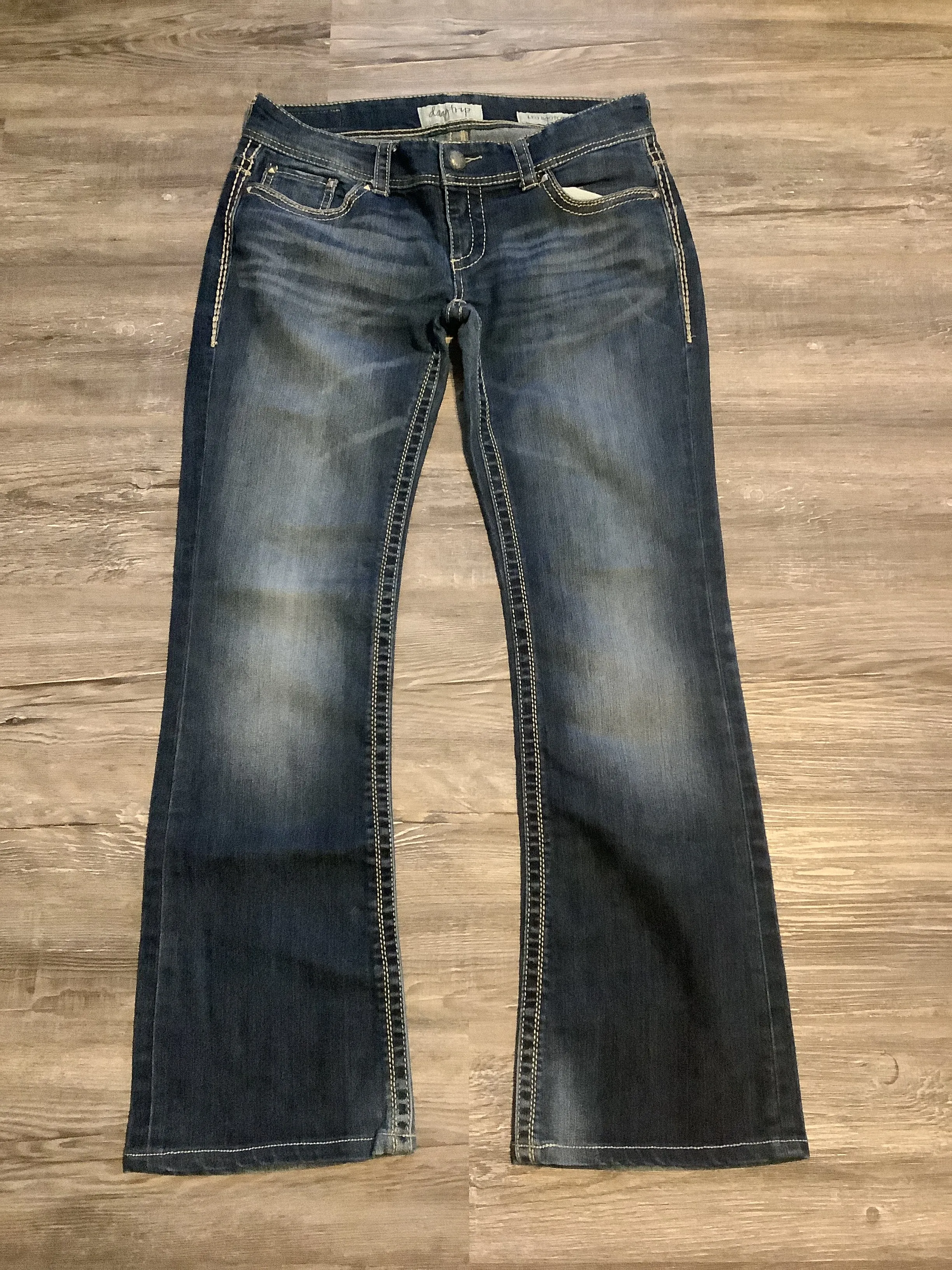 Blue Jeans Boot Cut Daytrip, Size 8