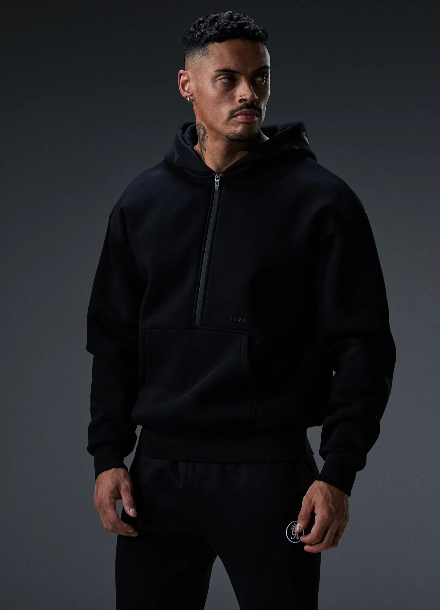 Gym King Alpha 1/2 Zip Hood - Black