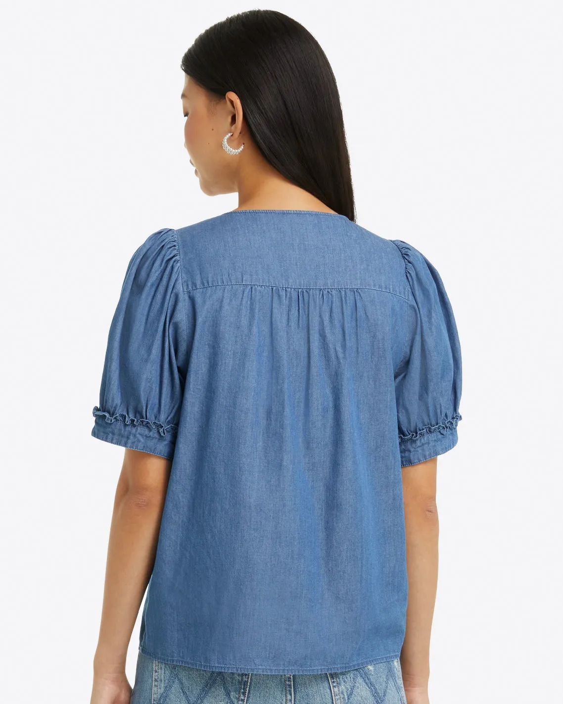Heidi V-Neck Top in Chambray